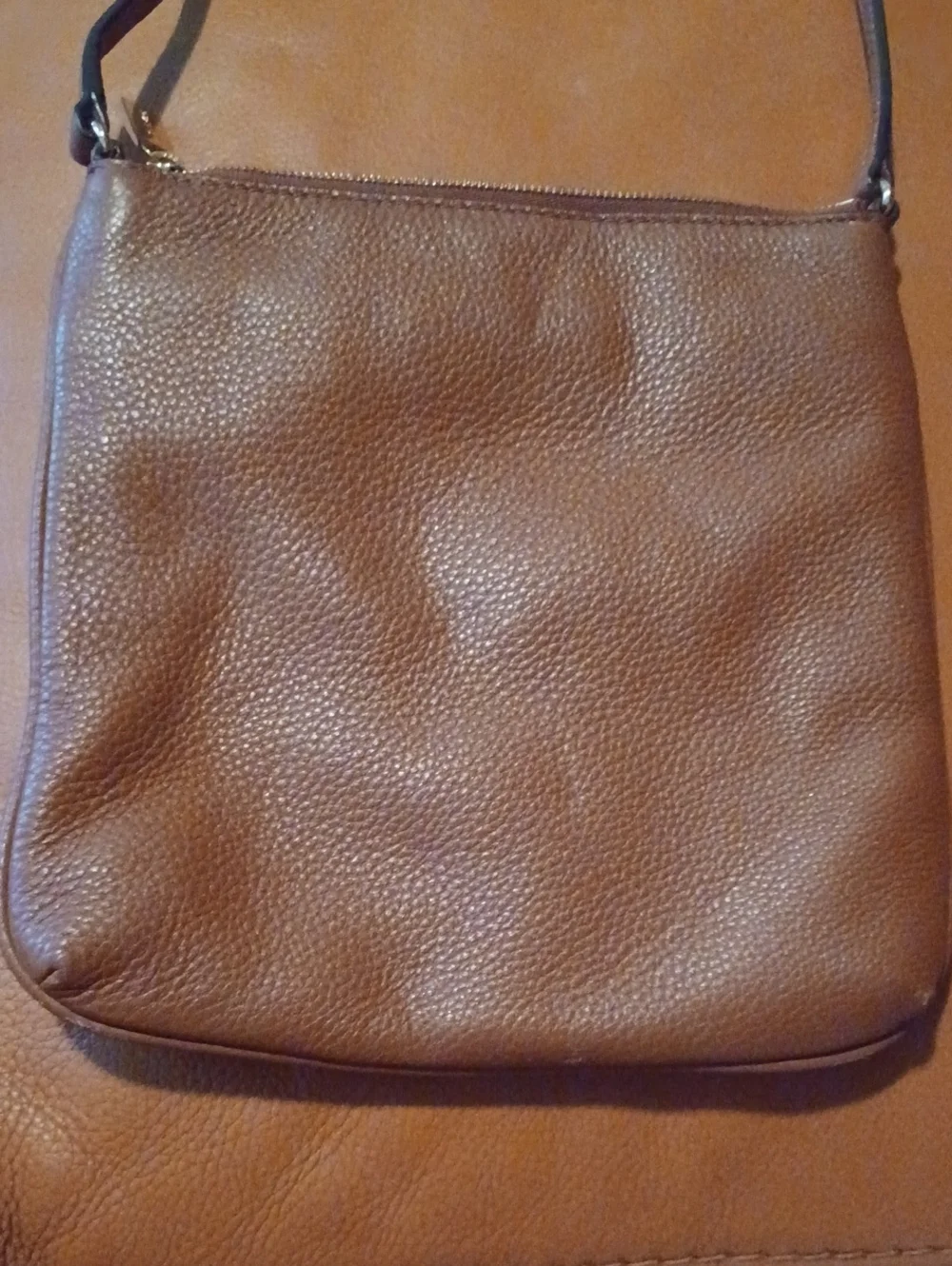 > Michael Kors Classic Brown Leather Crossbody Bag - Minimalist Everyday Style